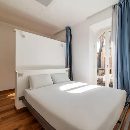 Joivy Cavour 238 Rom