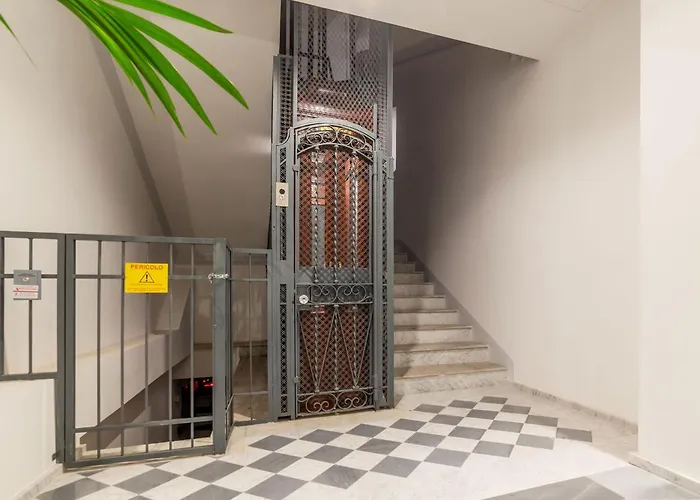 Joivy Cavour 238 * Řím